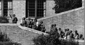 federal troops at Central High in Little Rock AK 1959